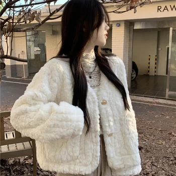 Женские куртки из овечьей шерсти XIZOU, осень-зима, толстая теплая верхняя одежда на пуговицах из искусственного меха, Корейское Элегантное Свободное Пушистое Короткое пальто с V-образным вырезом